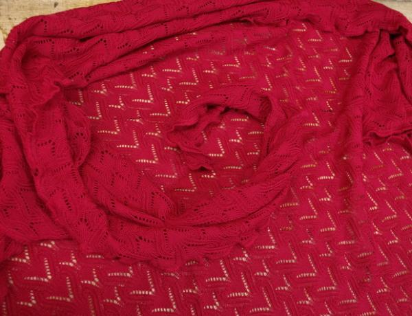 Invero Dreiecktuch Burgunder, Sonderfarbe, reine Merinowolle